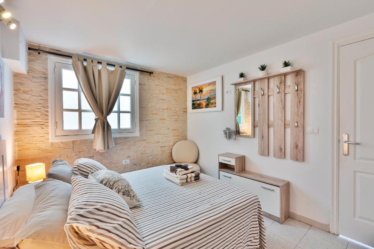 Gin Gin Vivienda Vacacional ปูแอร์โตเดลคาร์เมน ภายนอก รูปภาพ