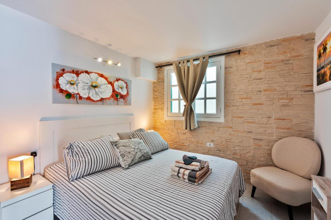 Gin Gin Vivienda Vacacional ปูแอร์โตเดลคาร์เมน ภายนอก รูปภาพ